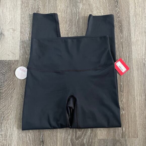 NWT Spanx Soft and Smooth 7/8 Leggings in Black - Size: Medium - Picture 4 of 7